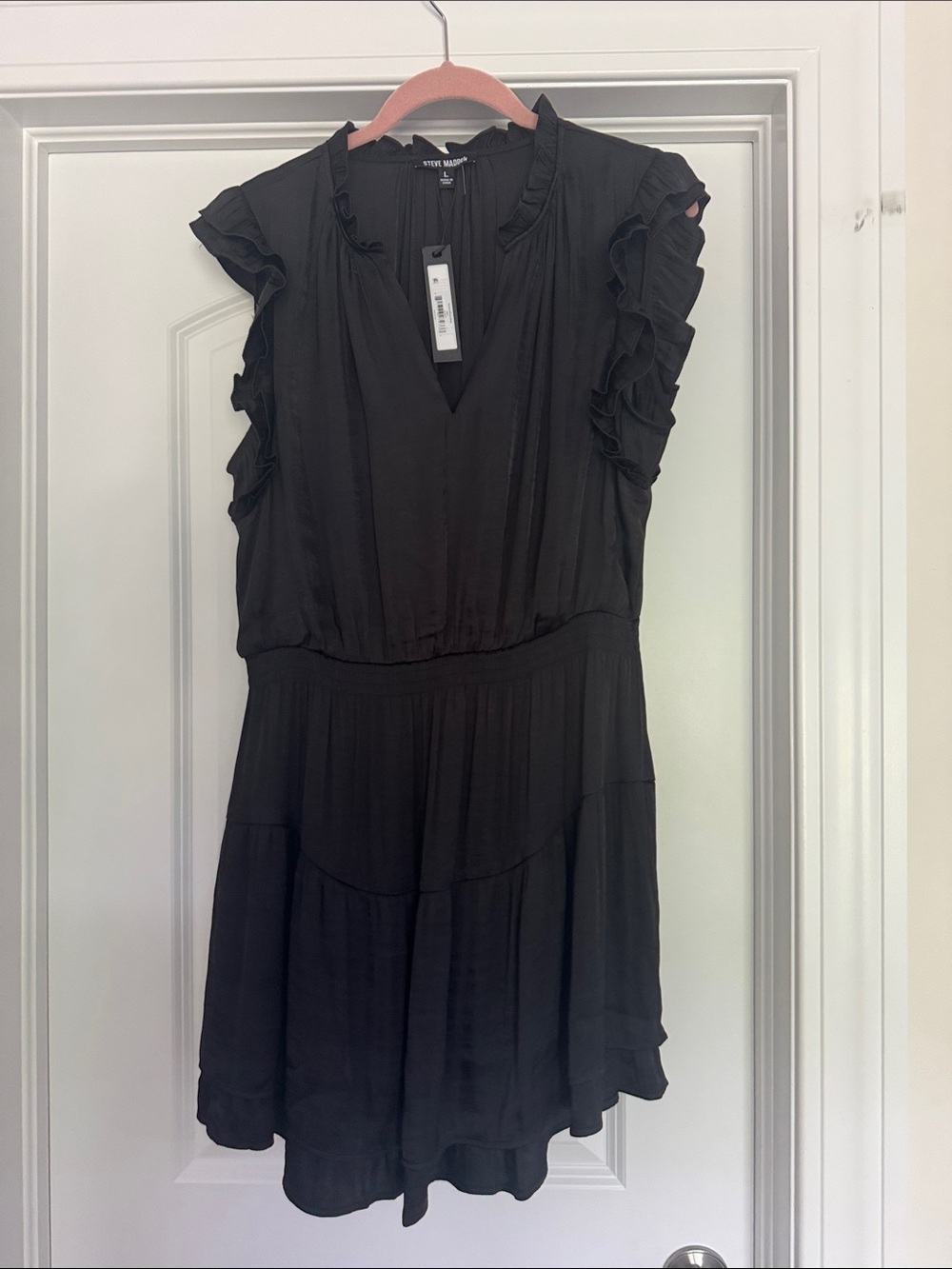 Steve Madden Black Ruffle-Sleeve V-Neck Tiered Mini